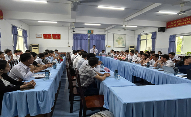 Tịnh Biên tiếp đoàn Sở Y tế tỉnh Hậu Giang  tham quan mô hình triển khai bệnh án điện tử