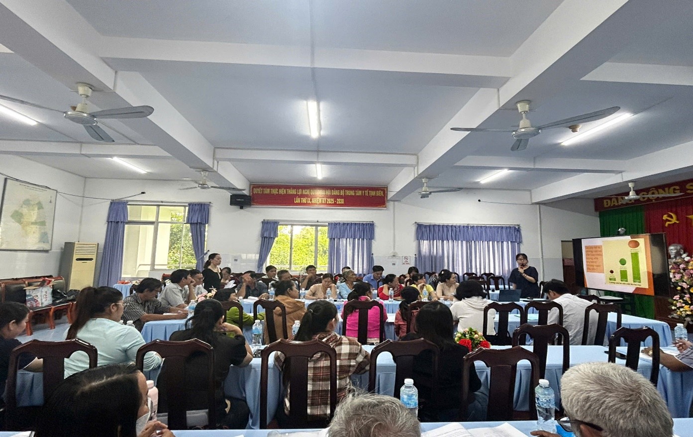 tap huan ba me tre em 4