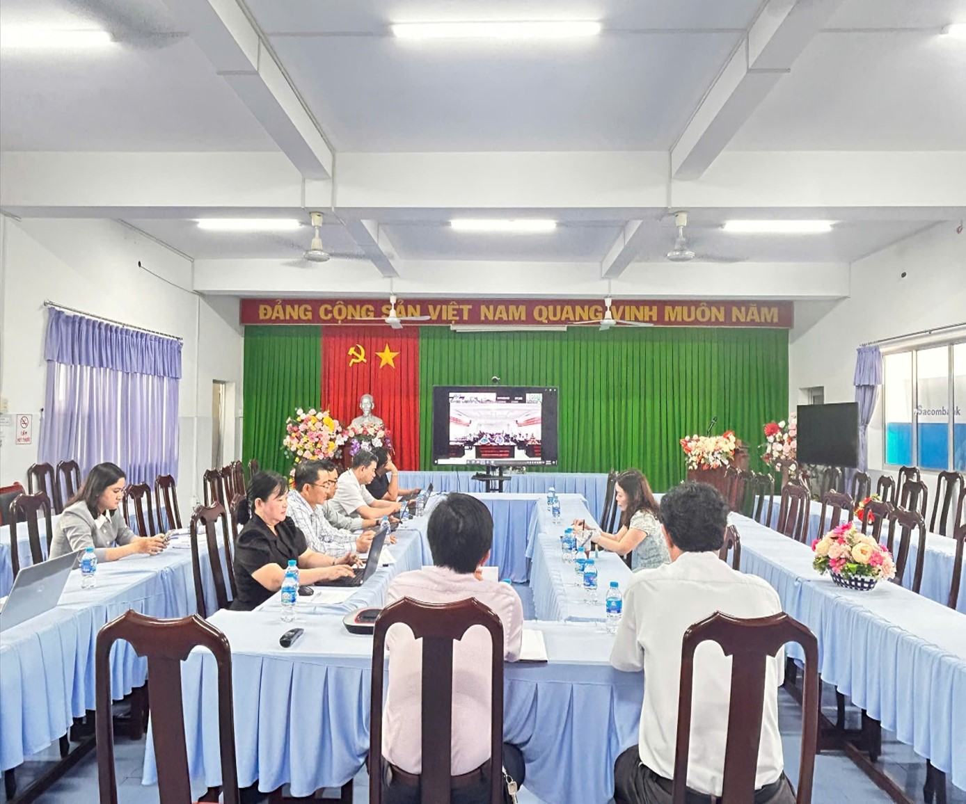 hợp trực tuyến 2