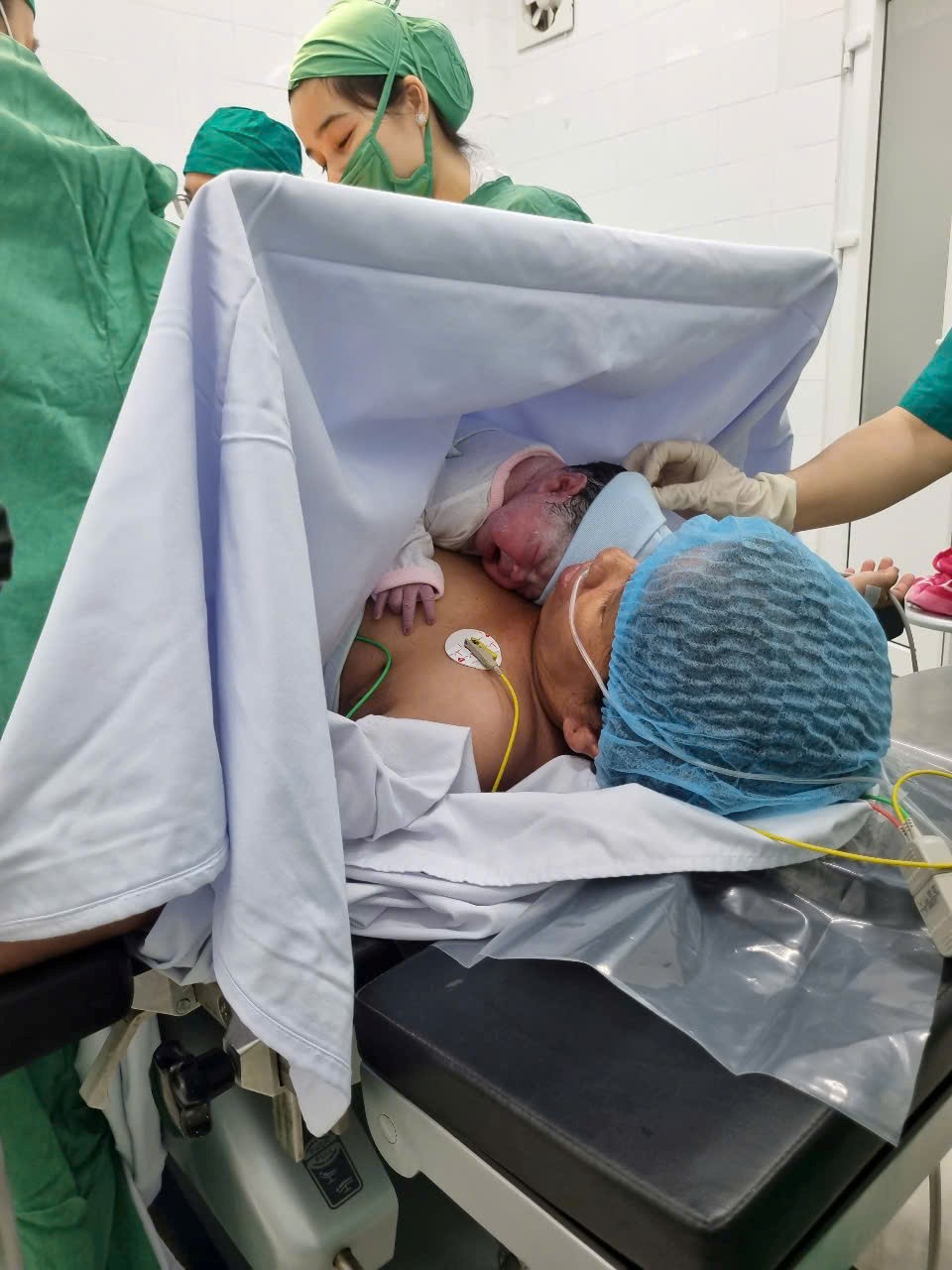 Nguyetj Trien khai phau thuật